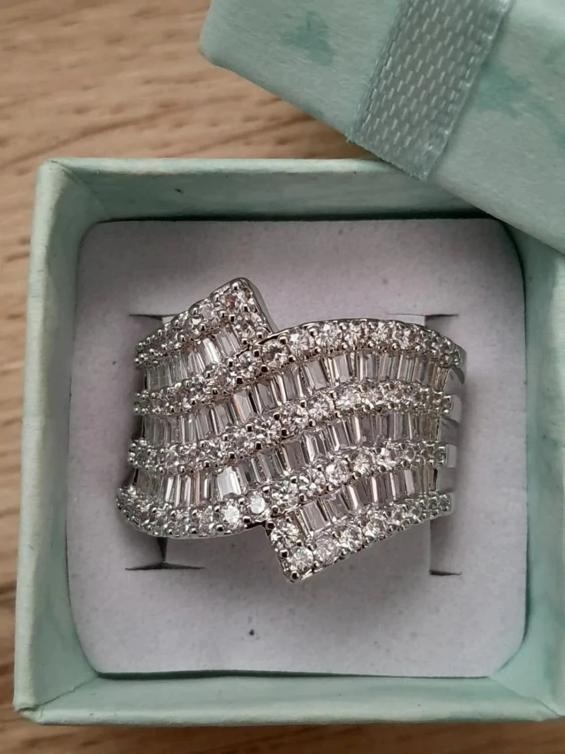 Gran anillo, con strass, N°13 color plateado talla 60 – photo 2